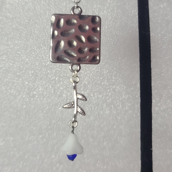 JillysBeadedBeauties Jewelry - Handcrafted Earrings